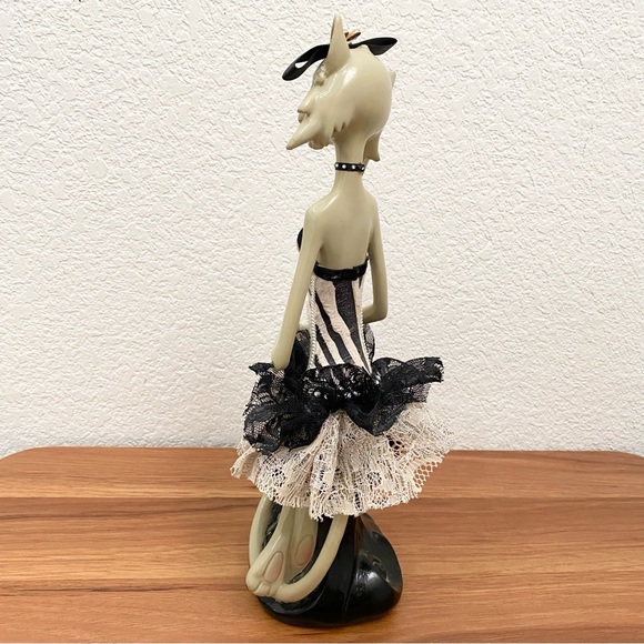Vintage Sexy Kitty Art Whimsical Cat Sitting 14” Anthropomorphic Cat Figurine - Picture 7 of 16